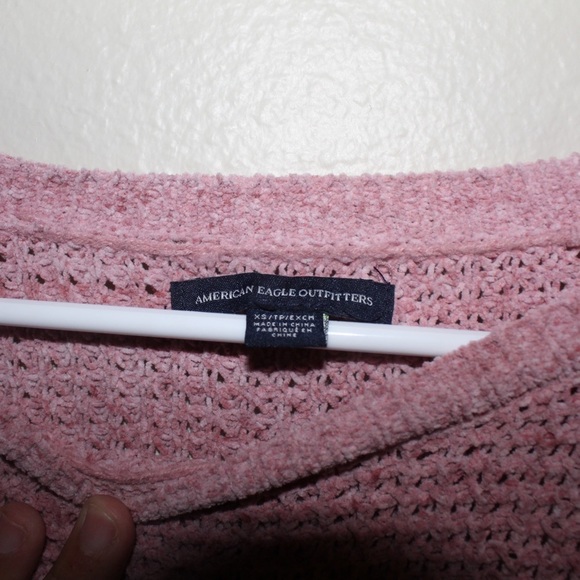 American Eagle Soft/Fuzzy Pink Knitted Distressed Crew Neck Sweater - Size XS - Picture 6 of 13